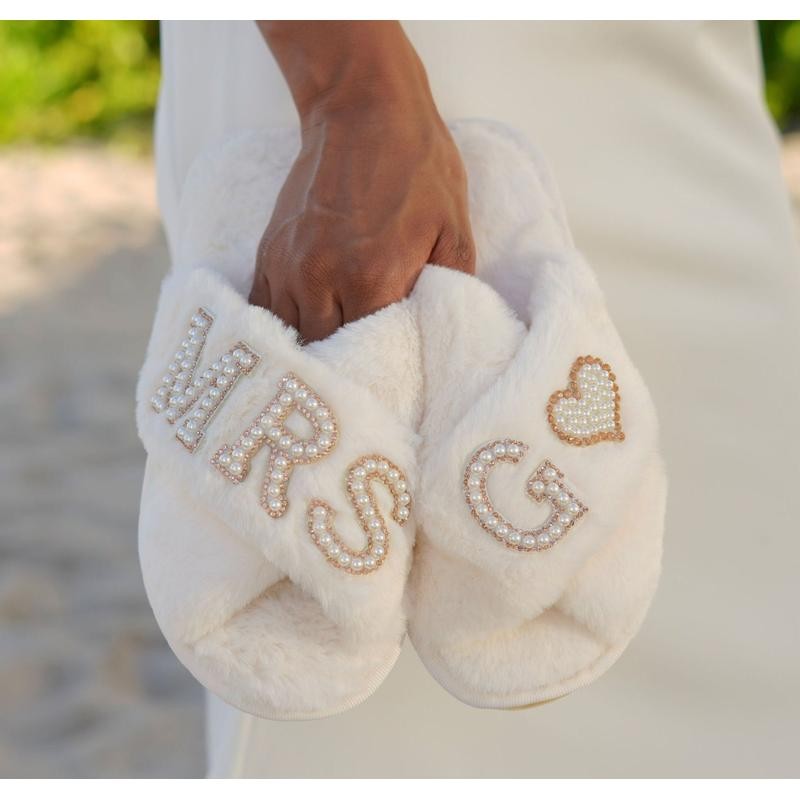 Personalized Mrs Fluffy Slippers Bride Fluffy Slippers Bridesmaid Gift Bridal Party Gift